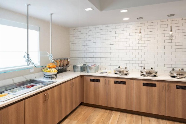 Residence Inn by Marriott Las Vegas Convention Center image 23